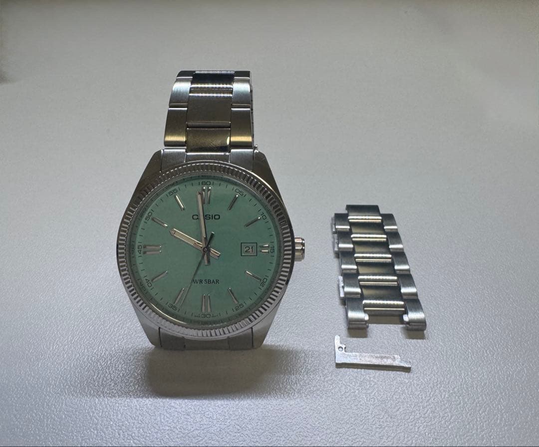 【美品・余りコマ有】カシオ MTP-1302D-2A2JF ティファニーブルー