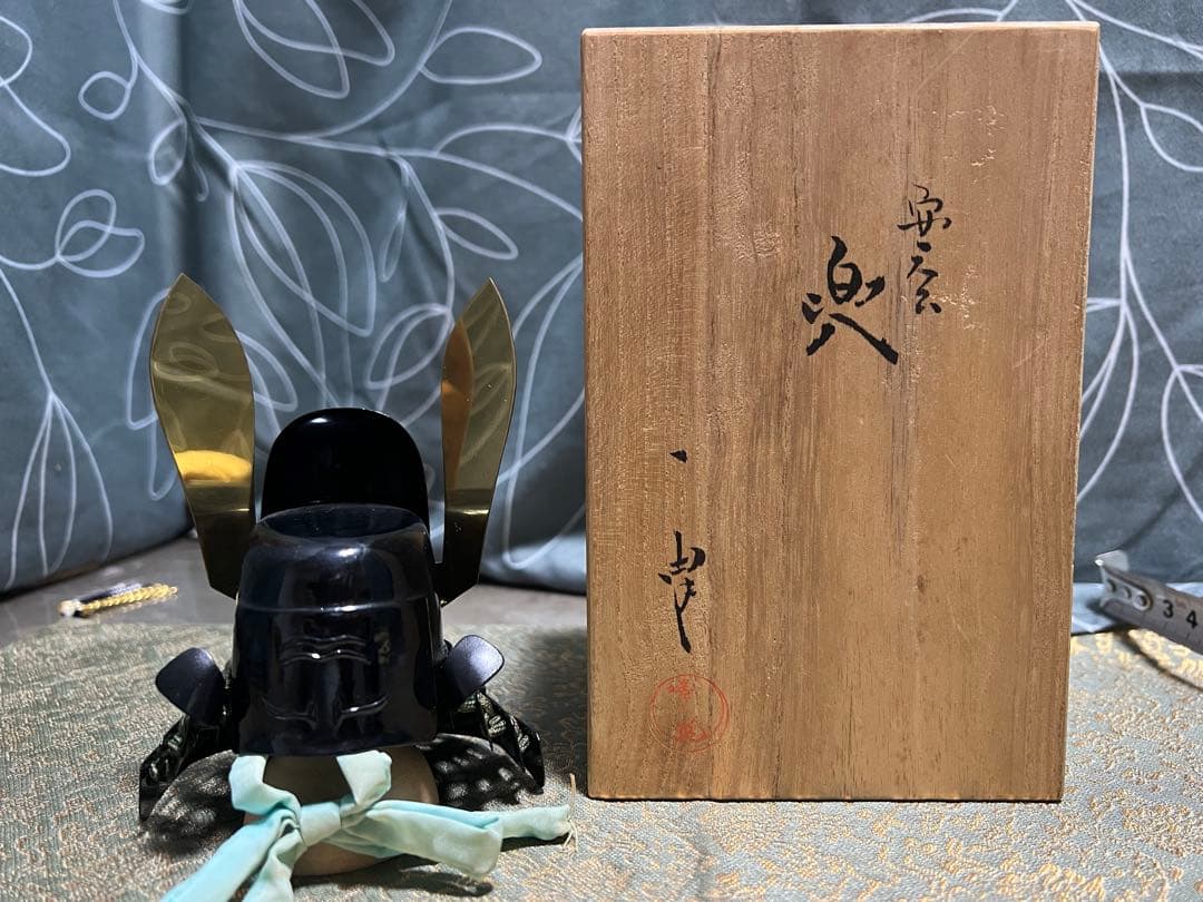 甲冑師 加藤一冑 唐冠の兜 鍾馗耳の脇立 脇坂安元 戦国武将 兜 置物