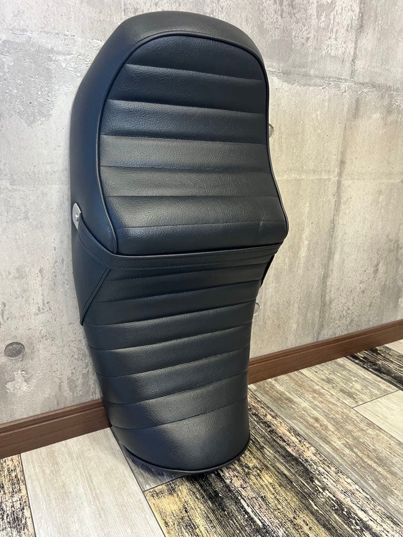ゼファー750 純正シート　タックロール張替え