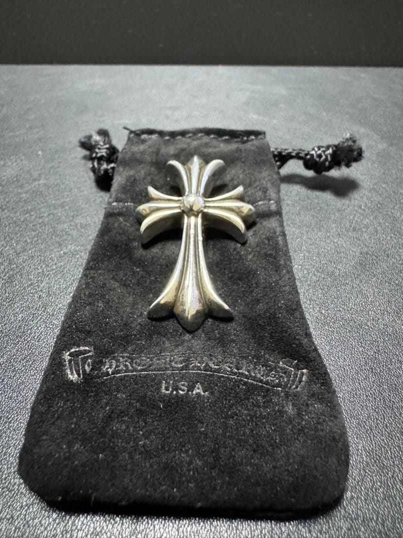 クロムハーツ スモールCHクロス ペンダント