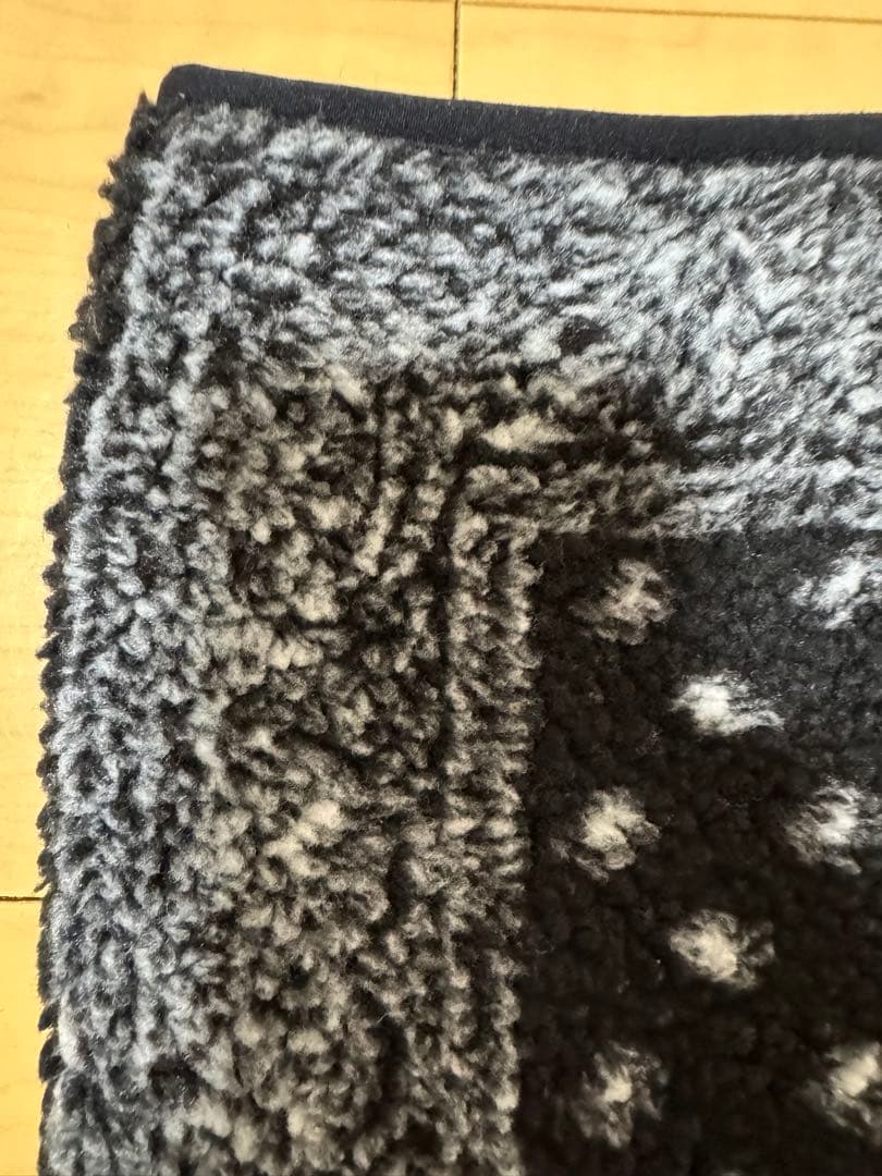 小物 Supreme Bandana Fleece Neck Gaiter Black