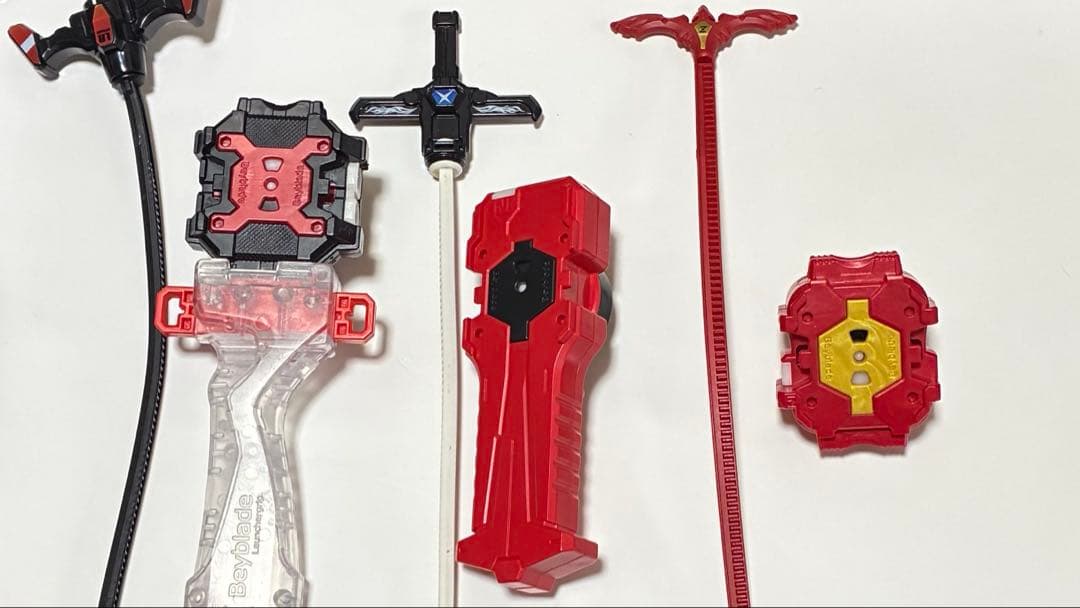 そ*そ様 ベイブレードバースト　ランチャー付き　合計21駒　引退品