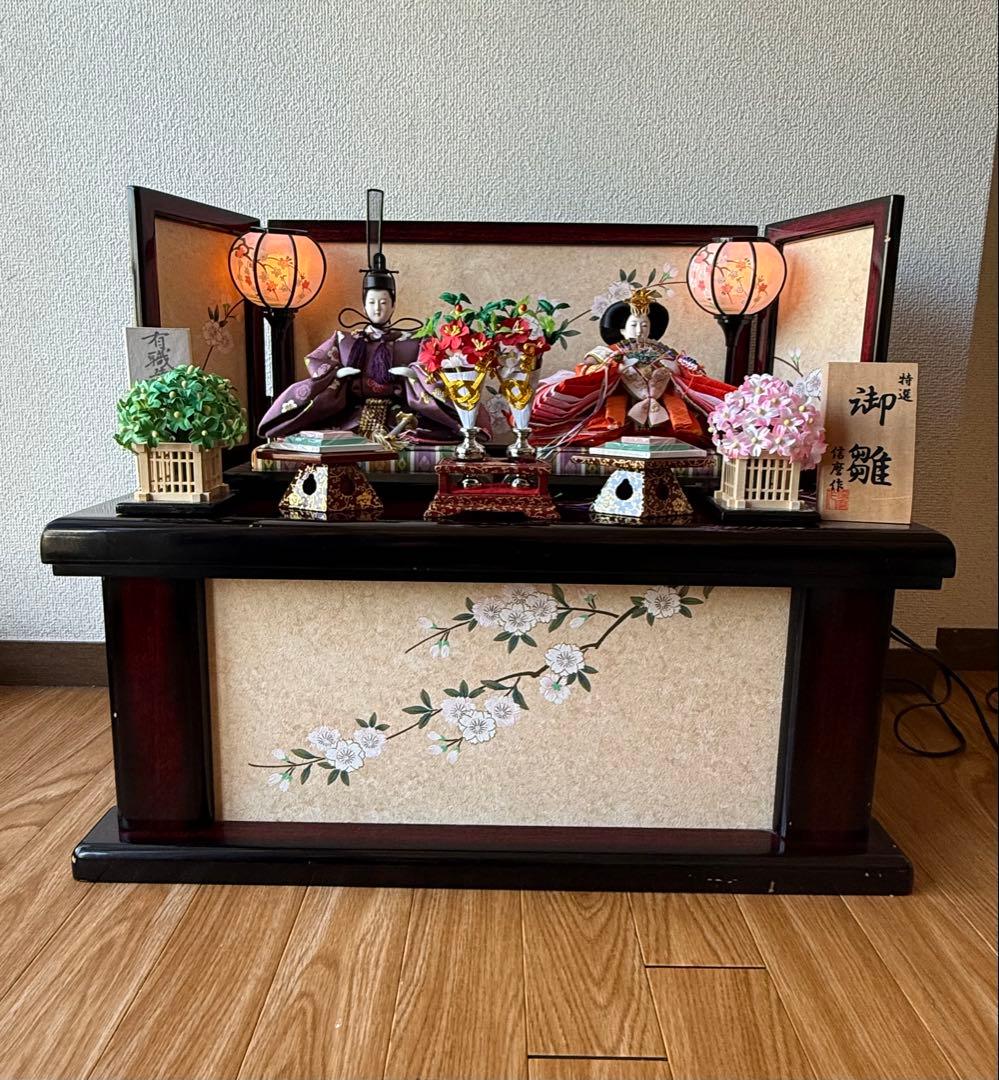 雛人形 多色装飾付き