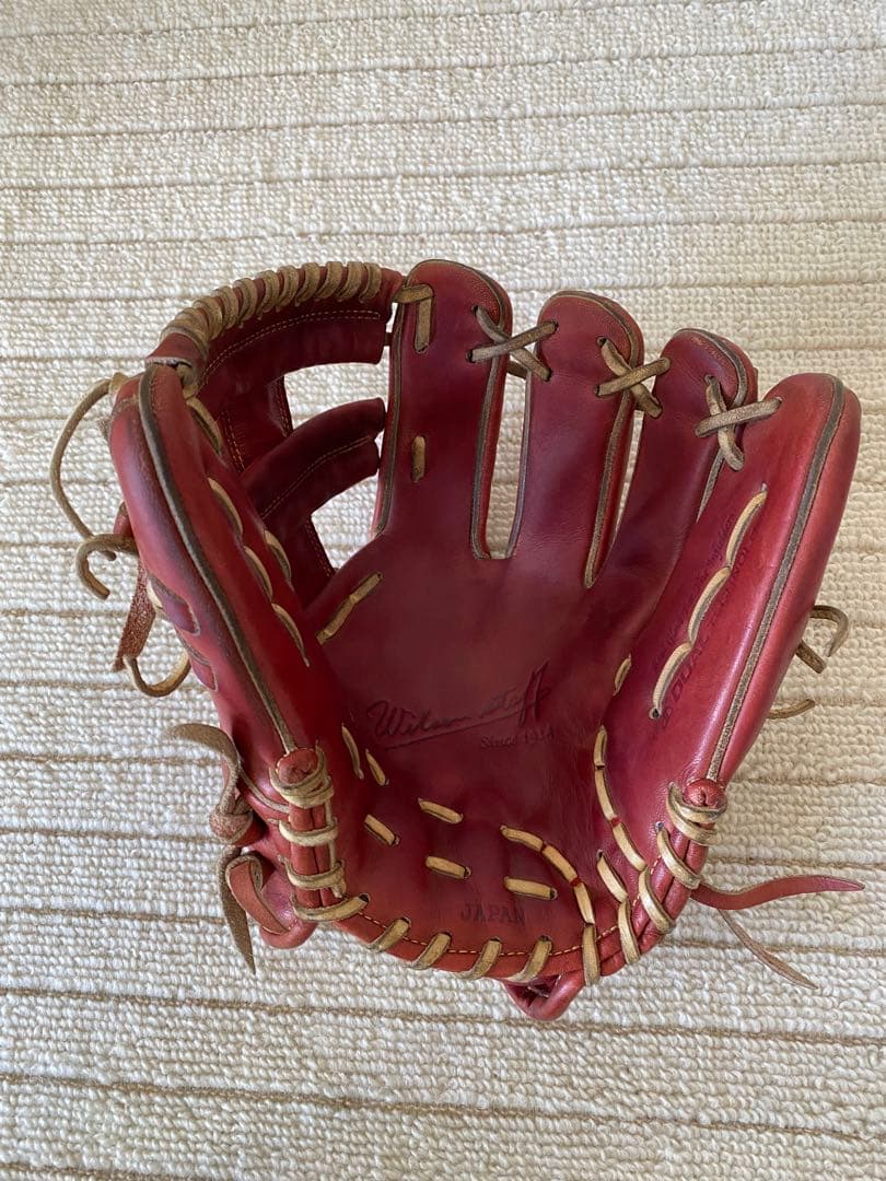 Wilson 硬式グラブ　内野手用　小指２本入れ