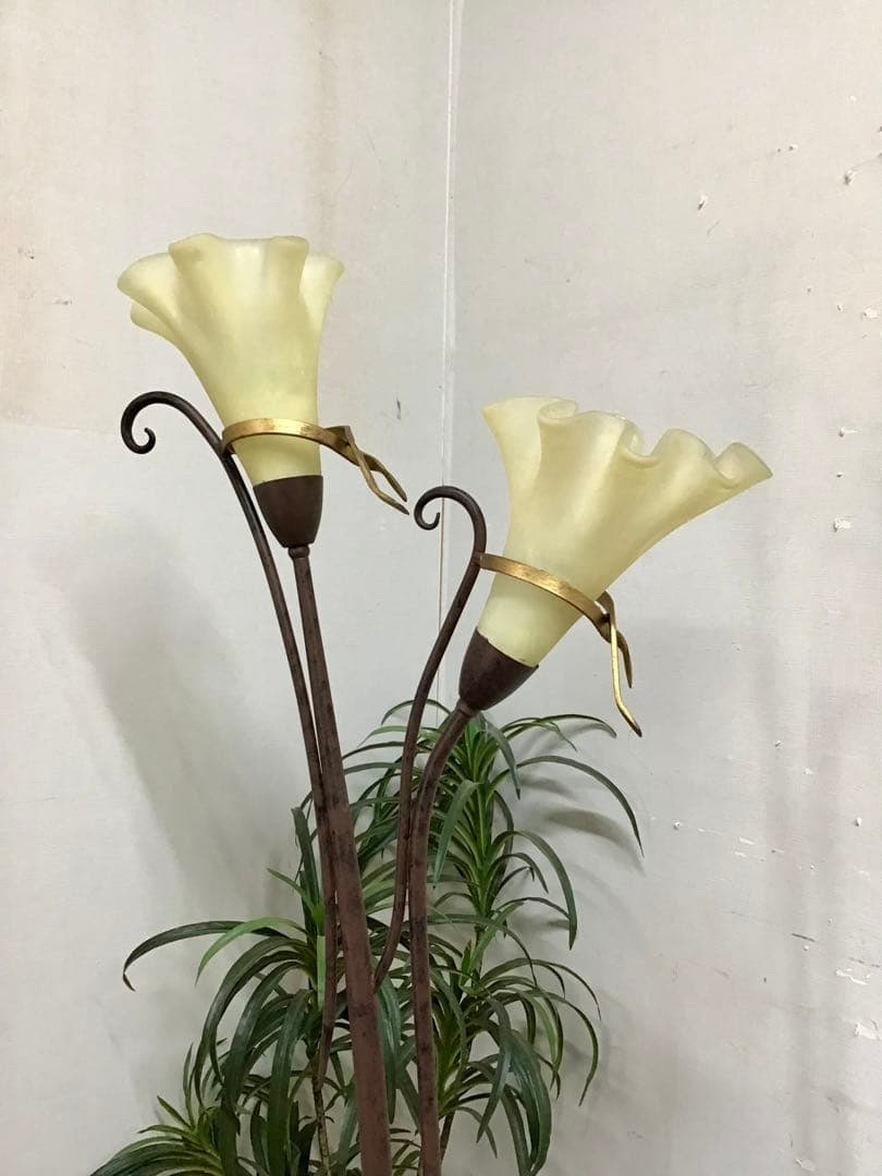 kochan☆管227☆イタリア製☆大塚家具☆アイアン☆フロアーランプ