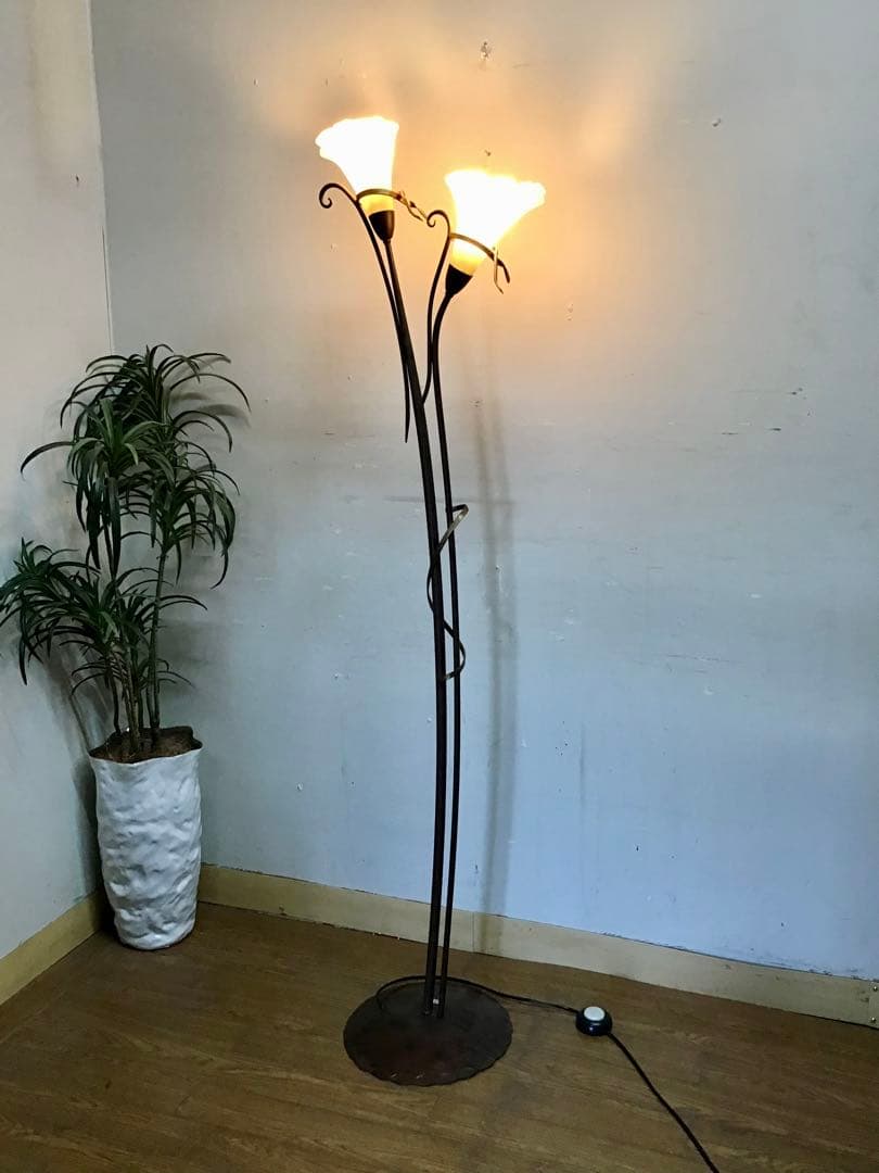 kochan☆管227☆イタリア製☆大塚家具☆アイアン☆フロアーランプ
