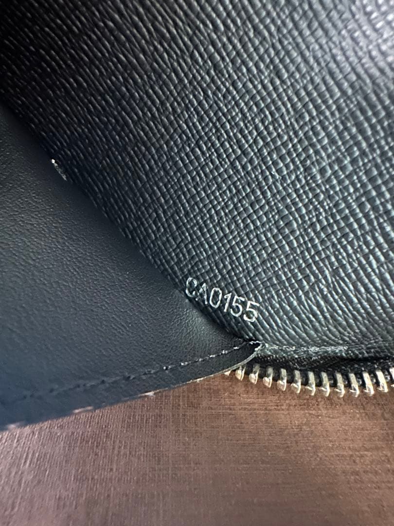 LOUIS VUITTONジッピーオーガナイザー ファスナー長財布