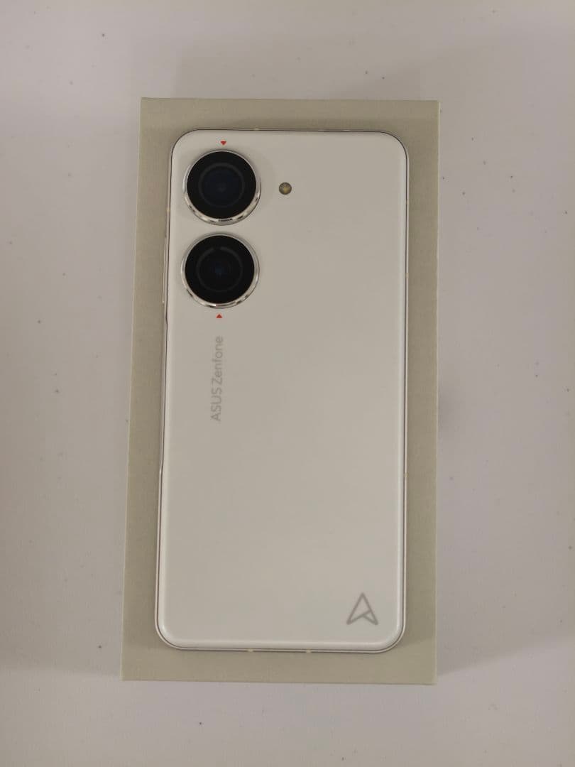 別出品値下げ専用ASUS Zenfone 10 ホワイト 本体