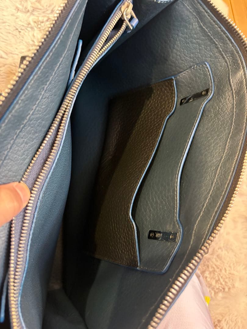 FURLA ブラックレザートートバッグ