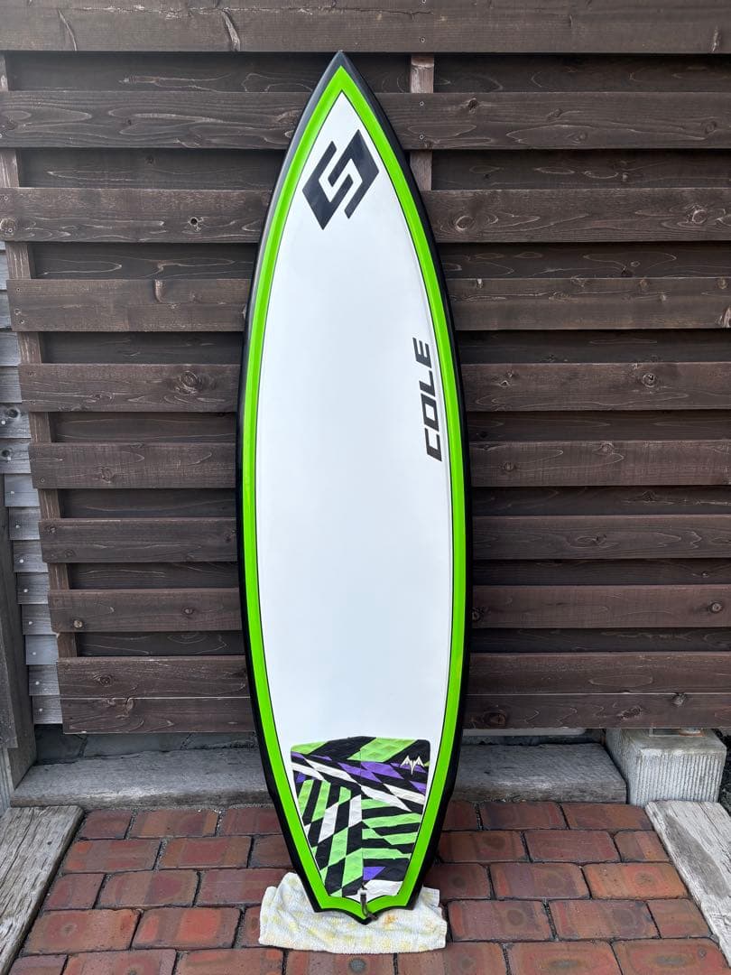 COLE コールサーフボード　グラスホッパー　フレックスライト　5’9″　送料込