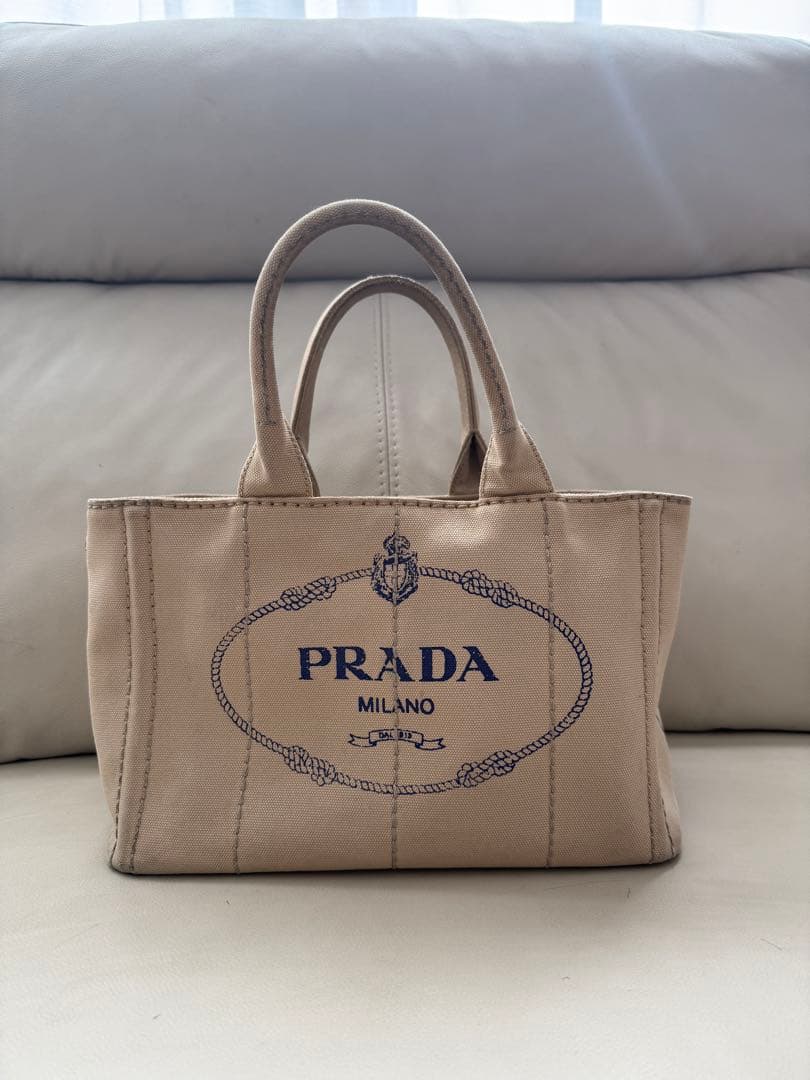 PRADA ベージュ カナパ