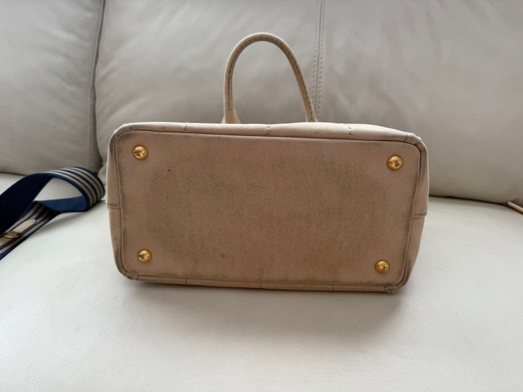 PRADA ベージュ カナパ
