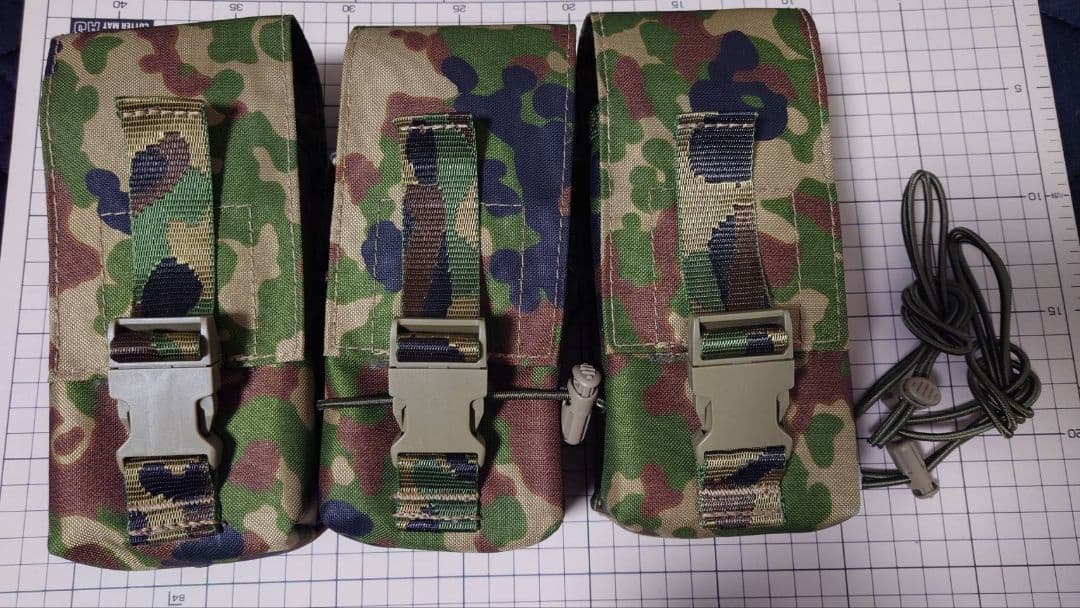 (個人制作)戦闘弾入れ　陸自迷彩
