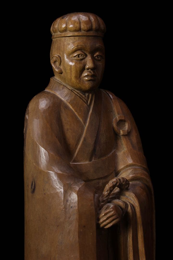 光刀 木彫 千利休像 26cm 在銘 天然木 彫刻 置物 人物像 骨董品 古美術
