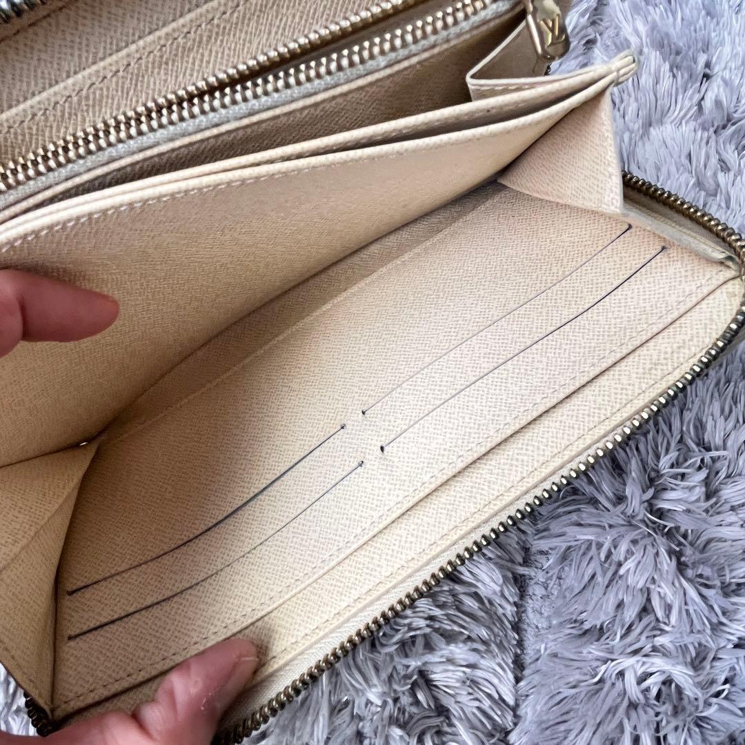 ルイヴィトン　ダミエアズール　ジッピーウォレット　長財布　ホワイト