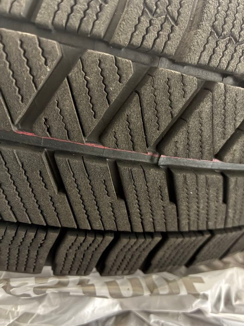 2024年製BRIDGESTONE VRX3 スタッドレス　ブリヂストン 4本