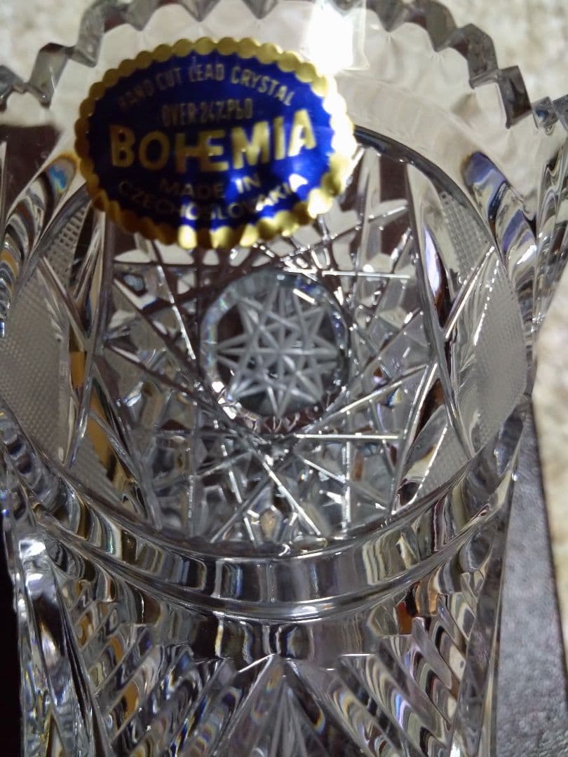 BOHEMIA カットクリスタル花瓶 高さ約25cm