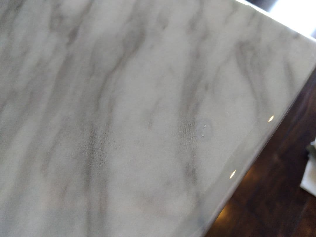 t*t様 大理石風ダイニングテーブル