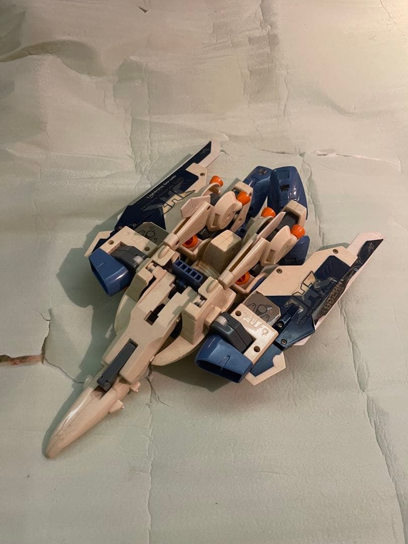 ヒカリアン　ライトニングガルーダ