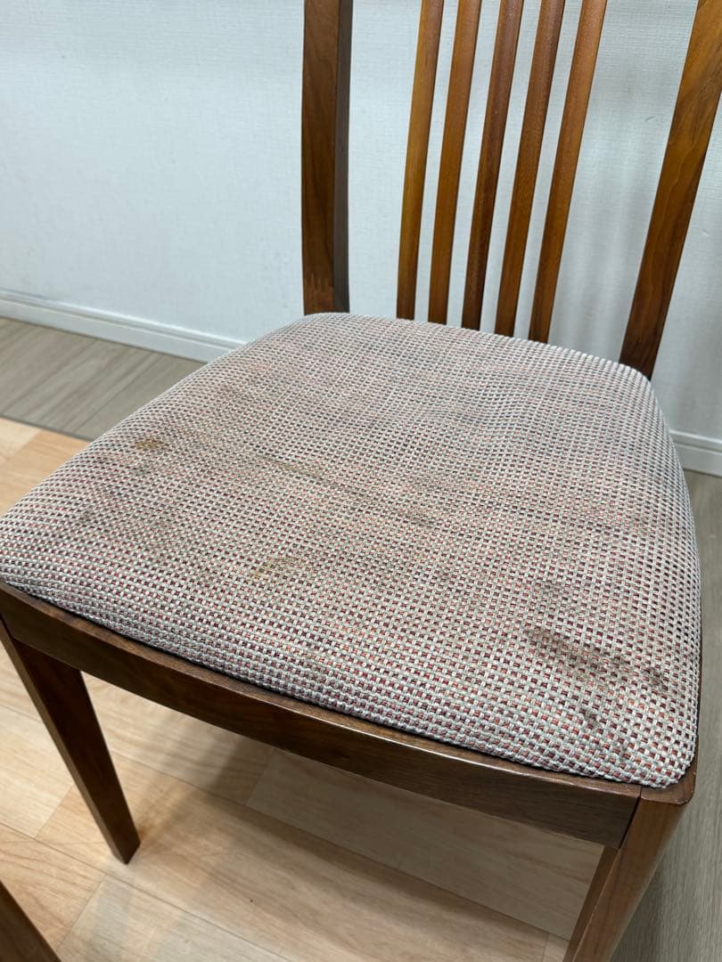 カリモク・ダイニングテーブルとチェア4脚セット　幅165cm