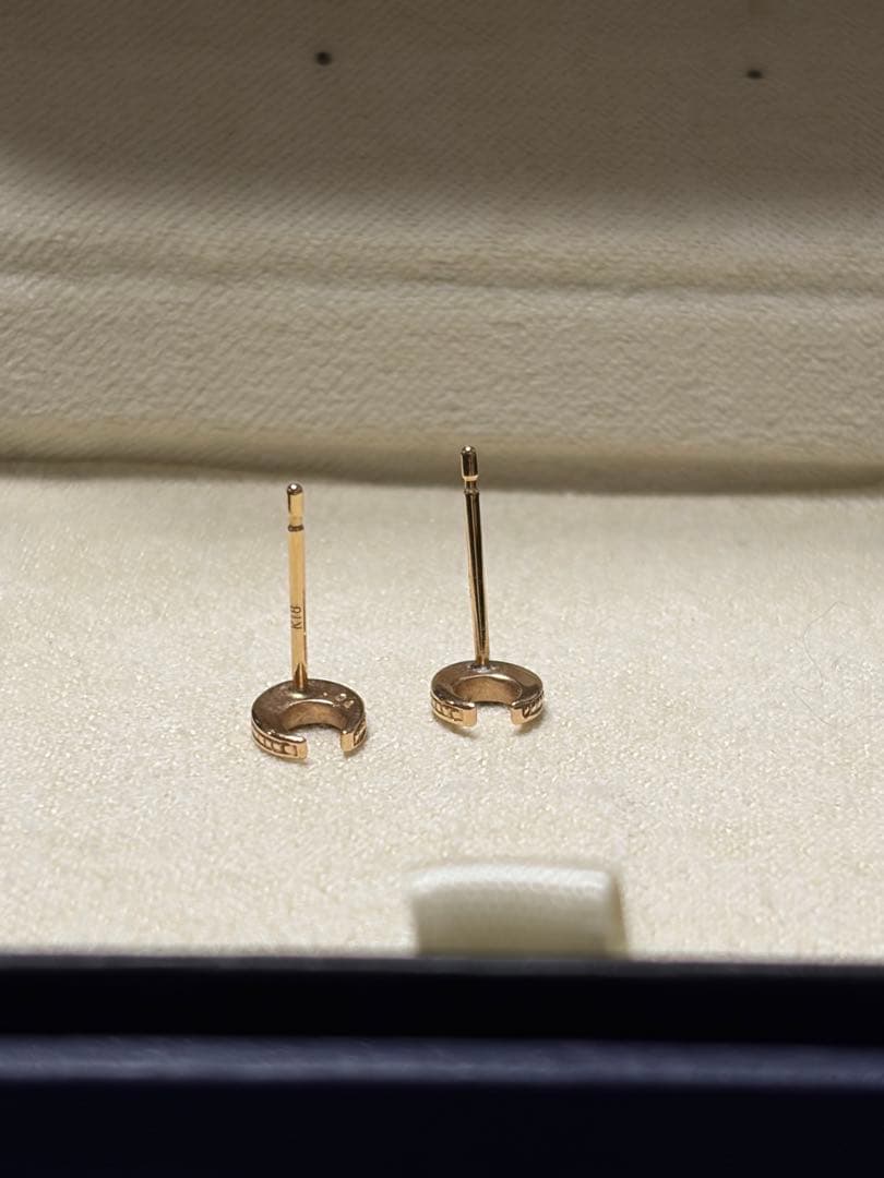 AVARON K18 ダイヤモンドピアス　クレセント　三日月　ピンクゴールド