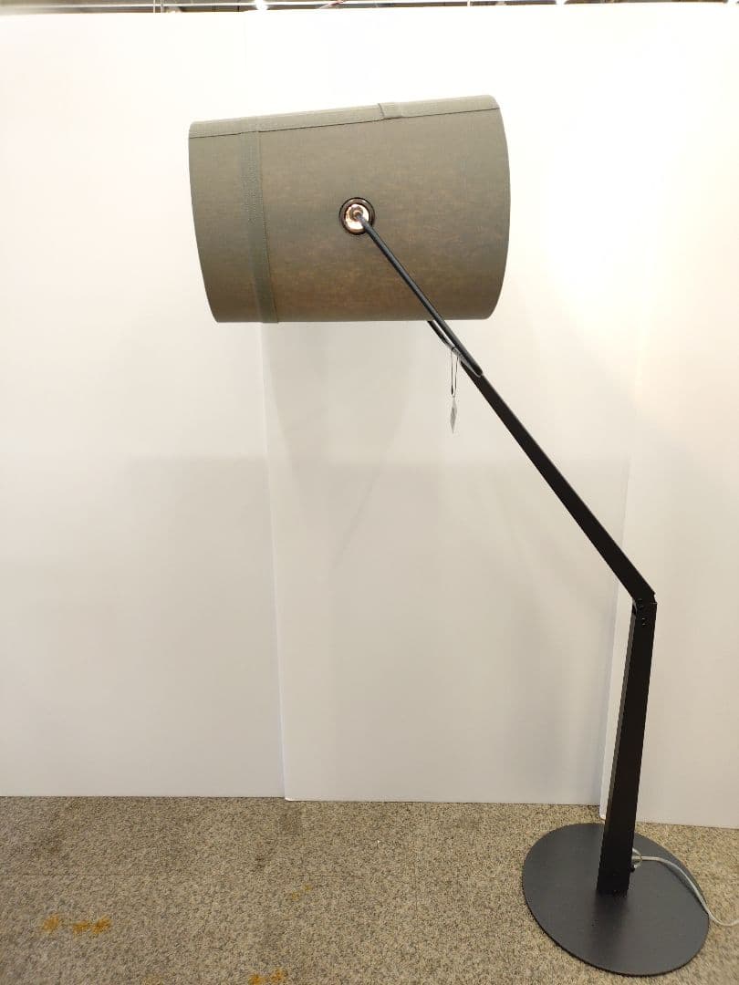 展示未使用品 ディーゼル フォスカリーニ フロアライト DIESEL