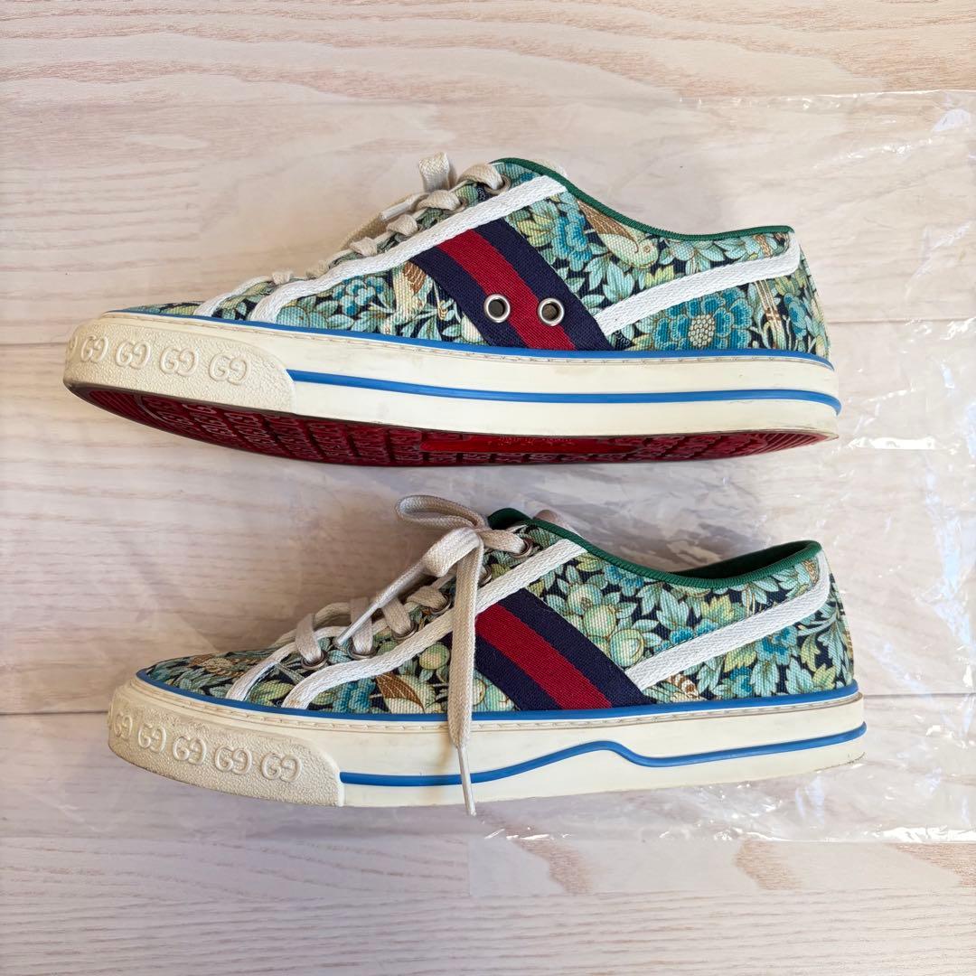 GUCCI 花柄　スニーカー