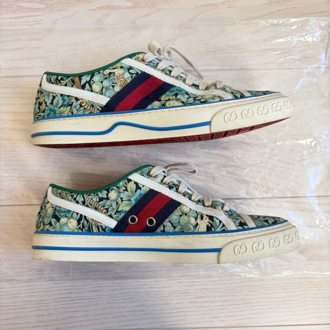 GUCCI 花柄　スニーカー