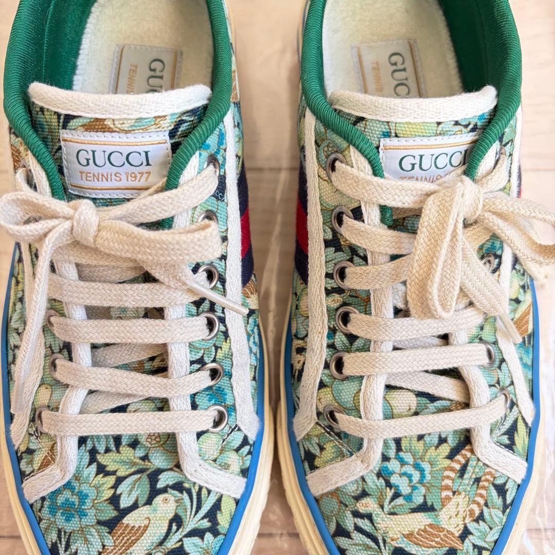 GUCCI 花柄　スニーカー