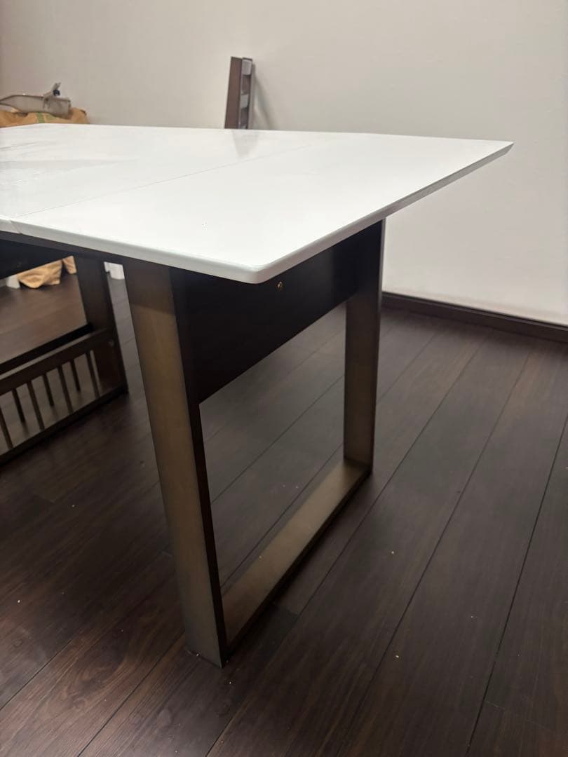 ニトリ　ダイニングテーブルロピア　2025年3月購入