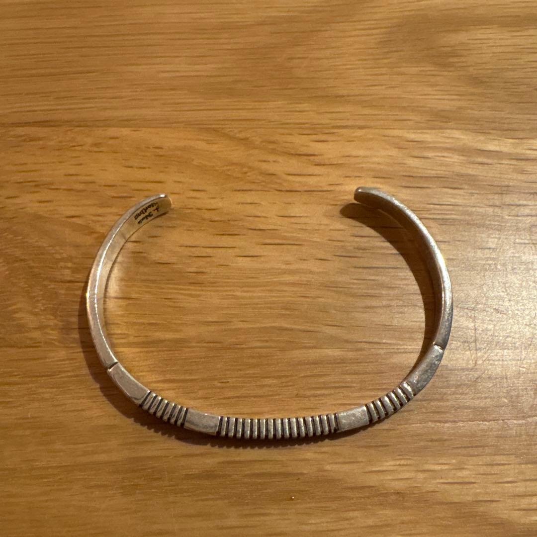 ジョナサンネズ　インディアンナバホ族バングル