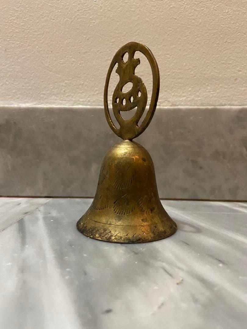 1900年代アンティーク 真鍮装飾修道院ベル ル・コルビュジエ ラ・トゥーレット