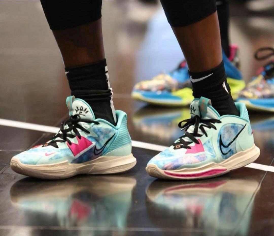 新品 NIKE Kyrie Low 5 Community EP 27.5cm