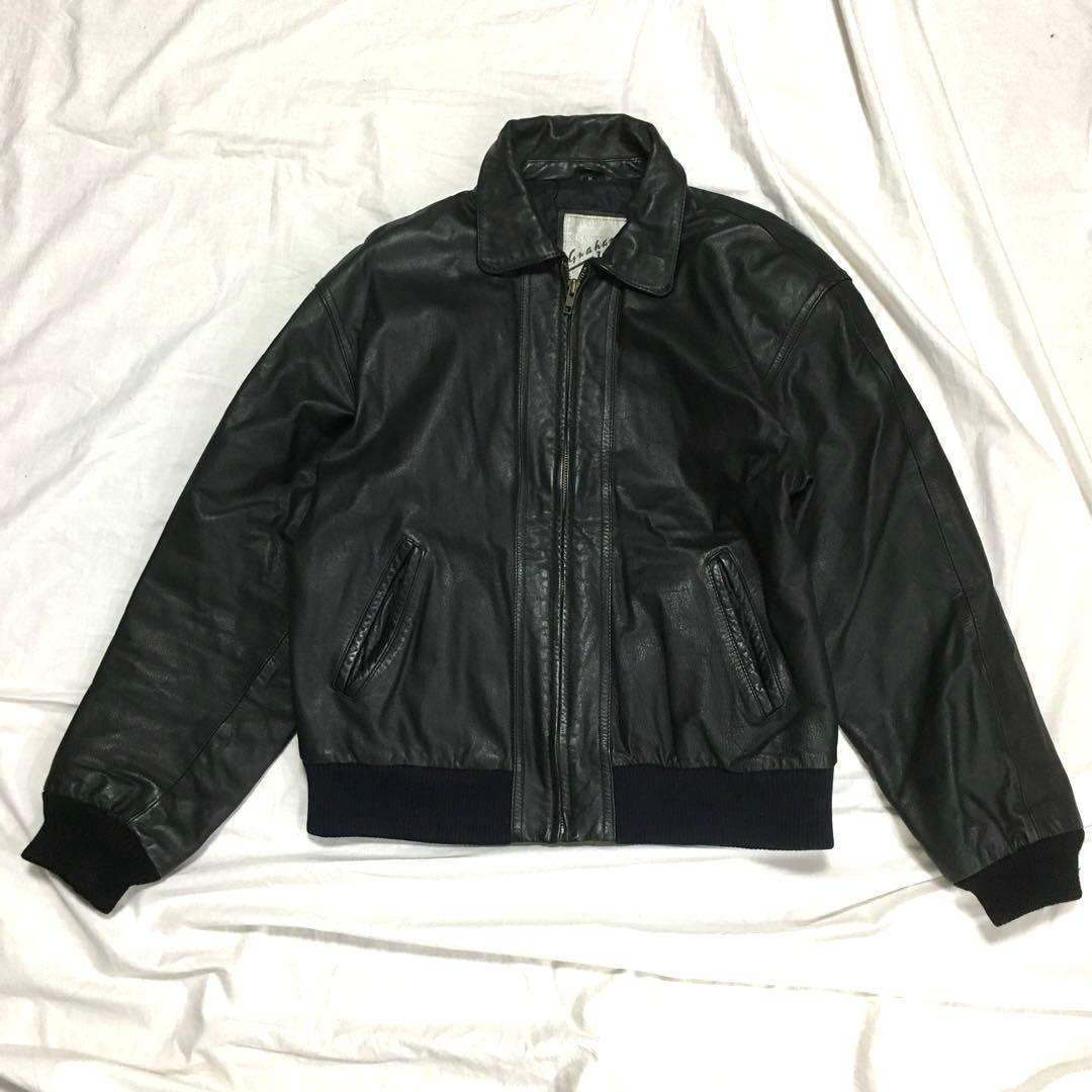 【個性派古着】デザイン革ジャン　牛革　ツヤあり　黒　短丈　ファスナー式　メンズM