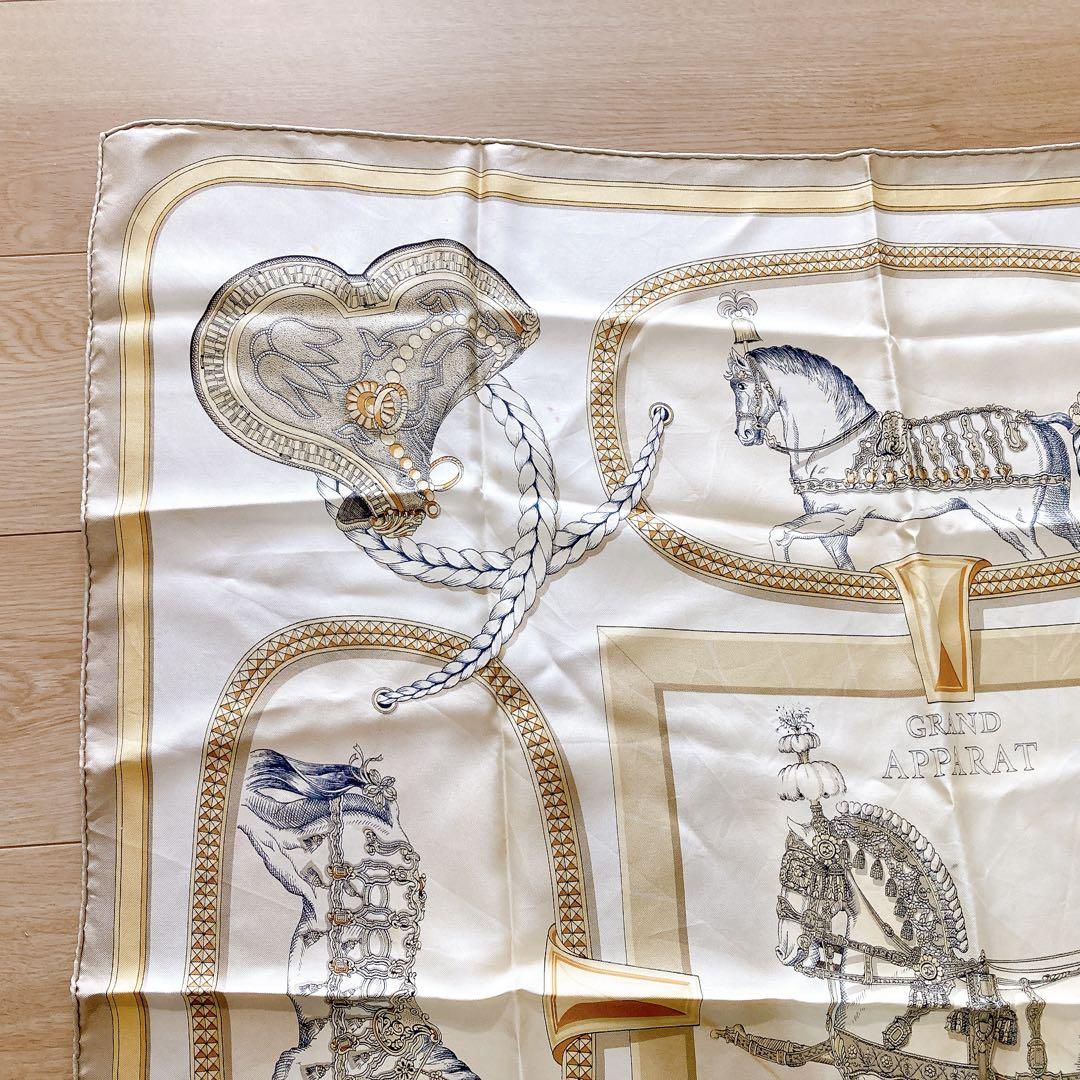 HERMES エルメス　スカーフ　シルク　カレ90 盛装の馬　ベージュ　正規品
