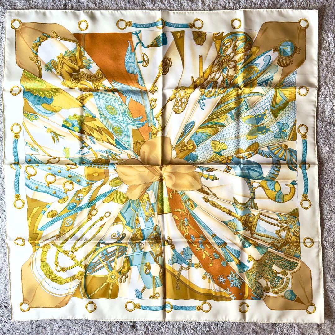 新品未使用箱付 HERMÈS エルメス シルクスカーフ カレ 90×90cm