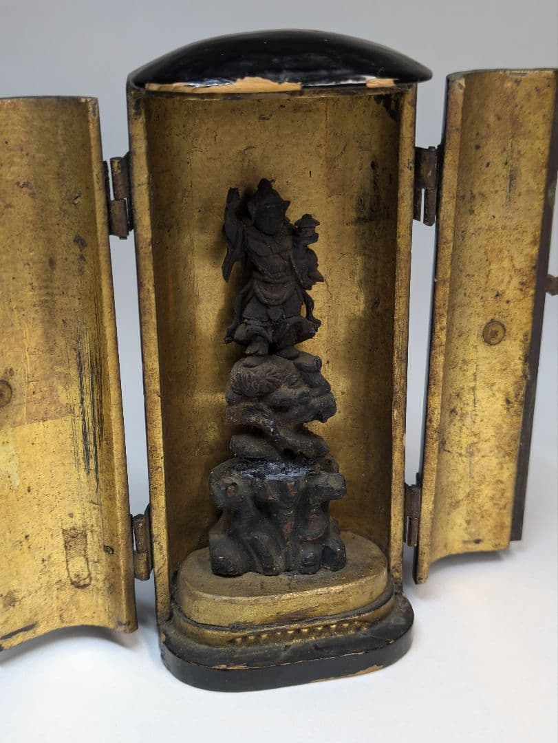 毘沙門天　念持仏　懐中仏　木彫　骨董　江戸時代　厨子　細密彫刻