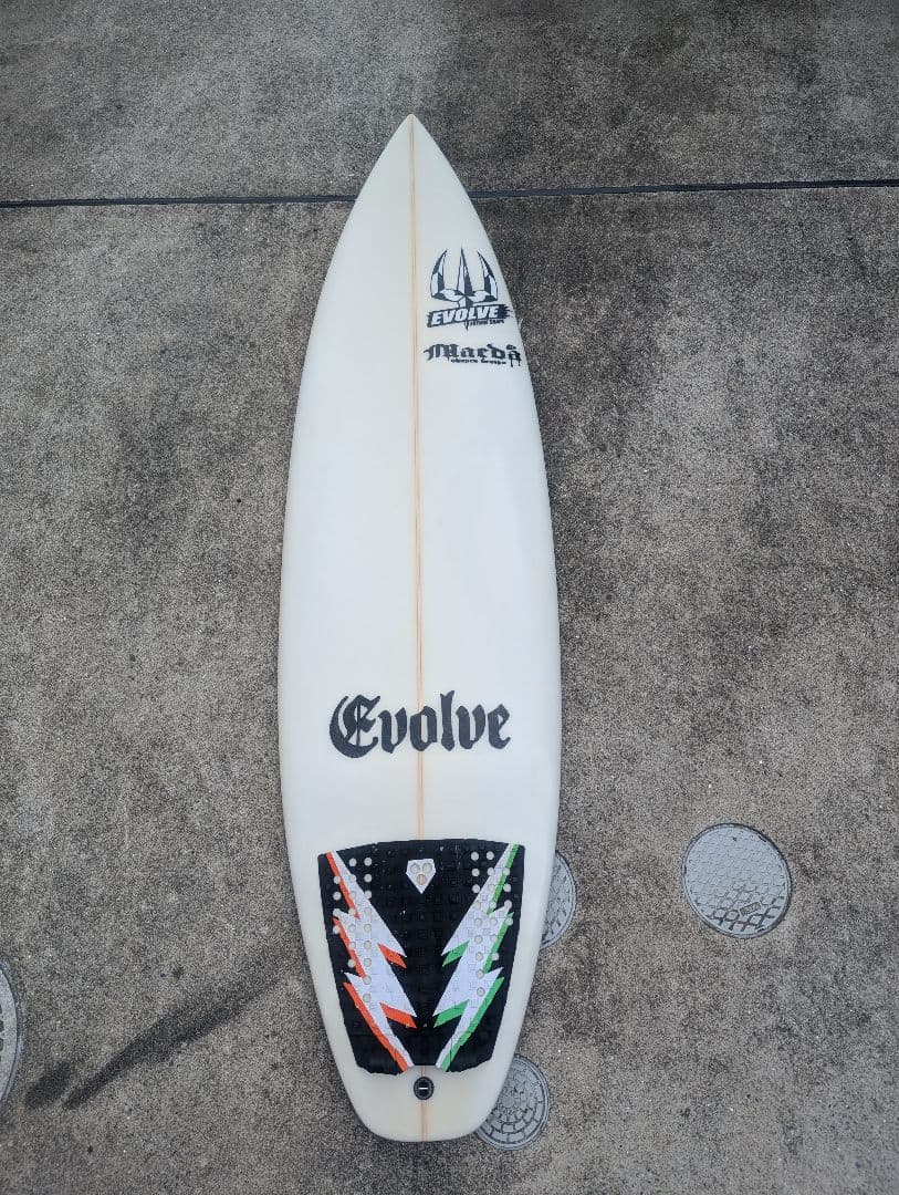 格安　EVOLVE サーフボード　5'10