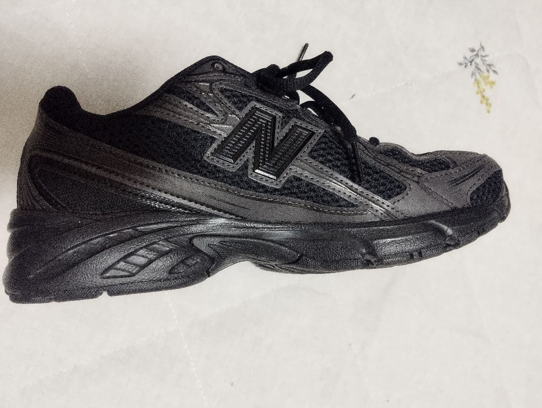 2/1までの出品★＜New Balance＞U740/スニーカー　ブラック　25