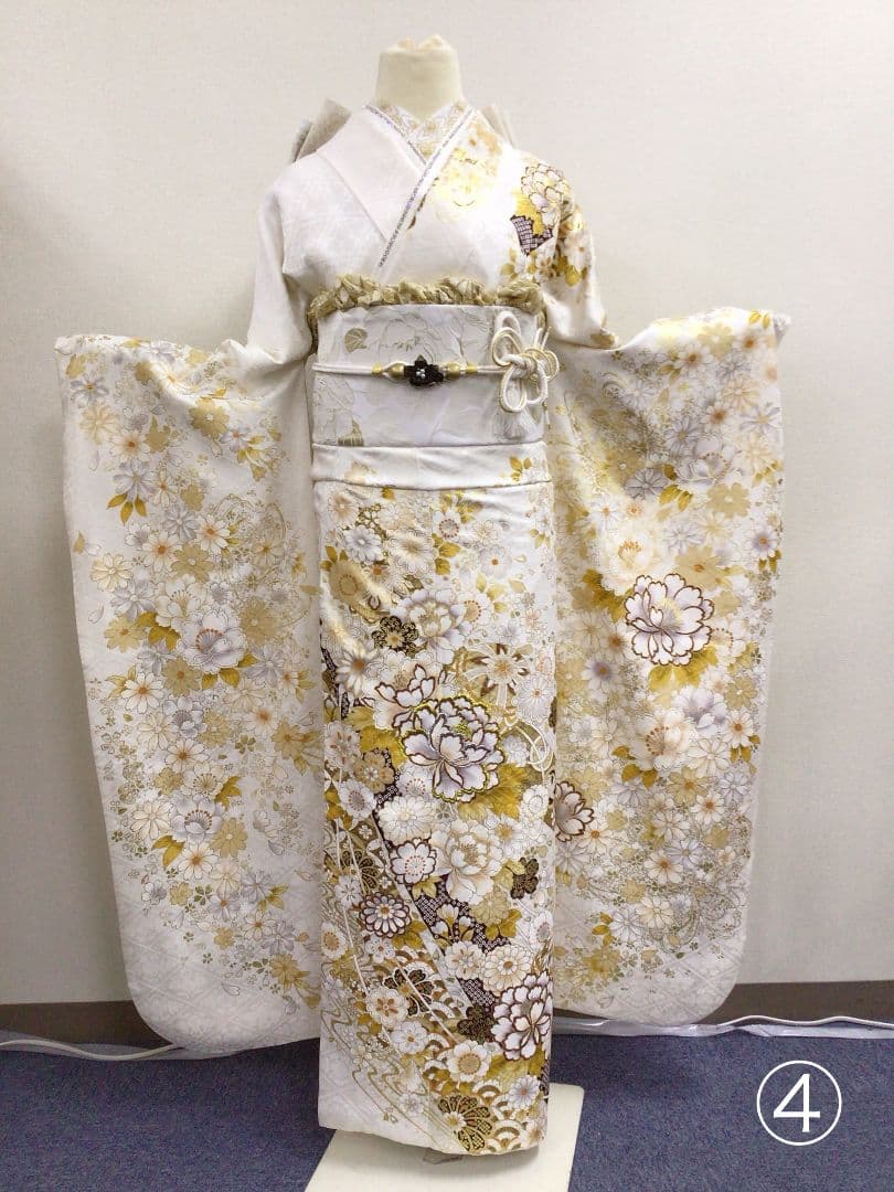 【157~170センチぐらいの方が適応サイズ】振袖フルセット　白×金と緑