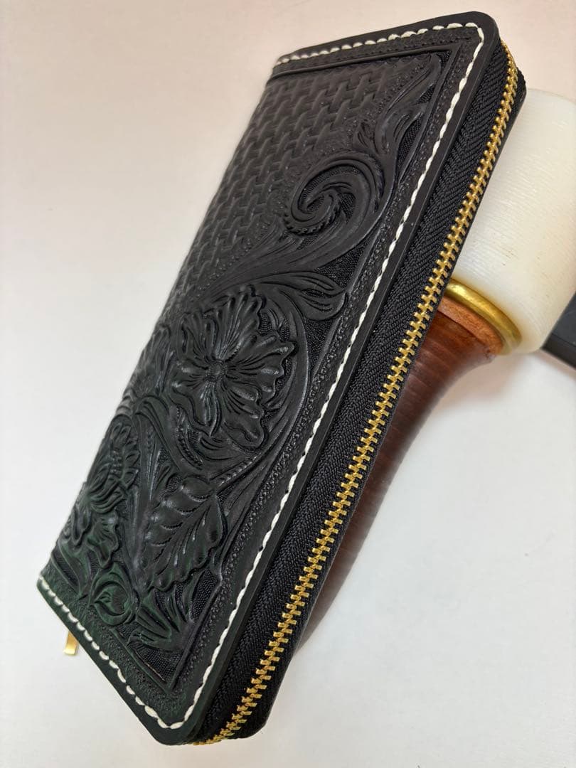 【みやび】【年末セール】黒　ヌメ革　ロングウォレット　長財布　カービング