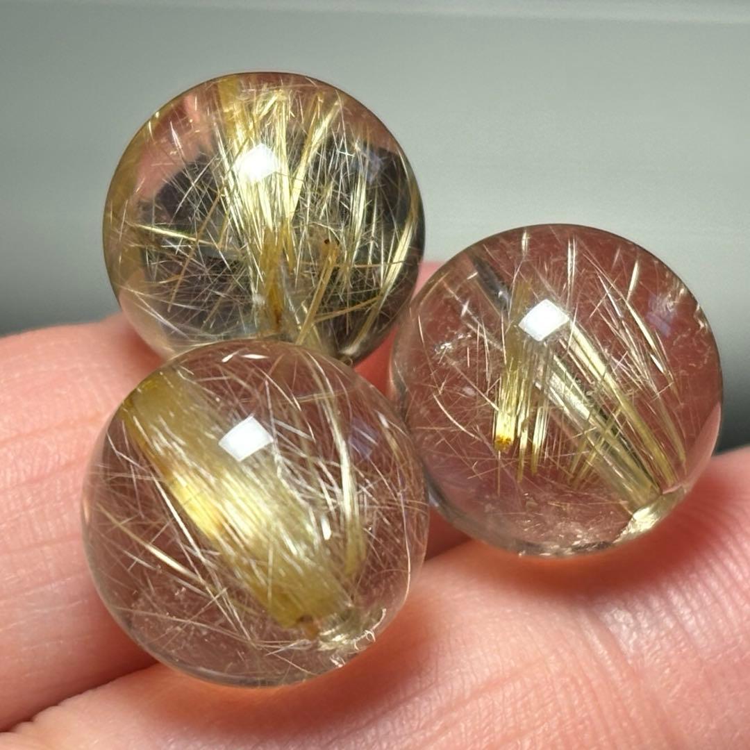 極上　ぷるギラ　ゴールドルチルクォーツ　K303