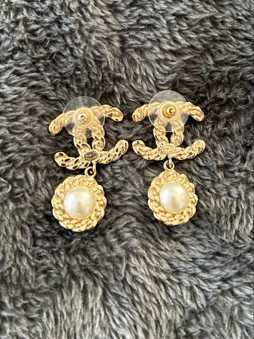 CHANEL ゴールド　パール　ピアス