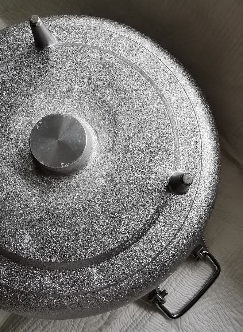 業務用ガス炊飯器 内釜 外形寸法≒φ40 リンナイ？ プロ仕様 適合型式調査不能