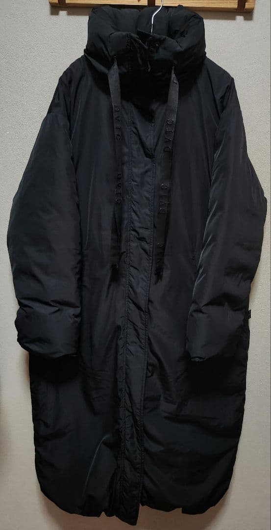 DUVETICA / ALAQUA アラクア 42サイズ ブラック