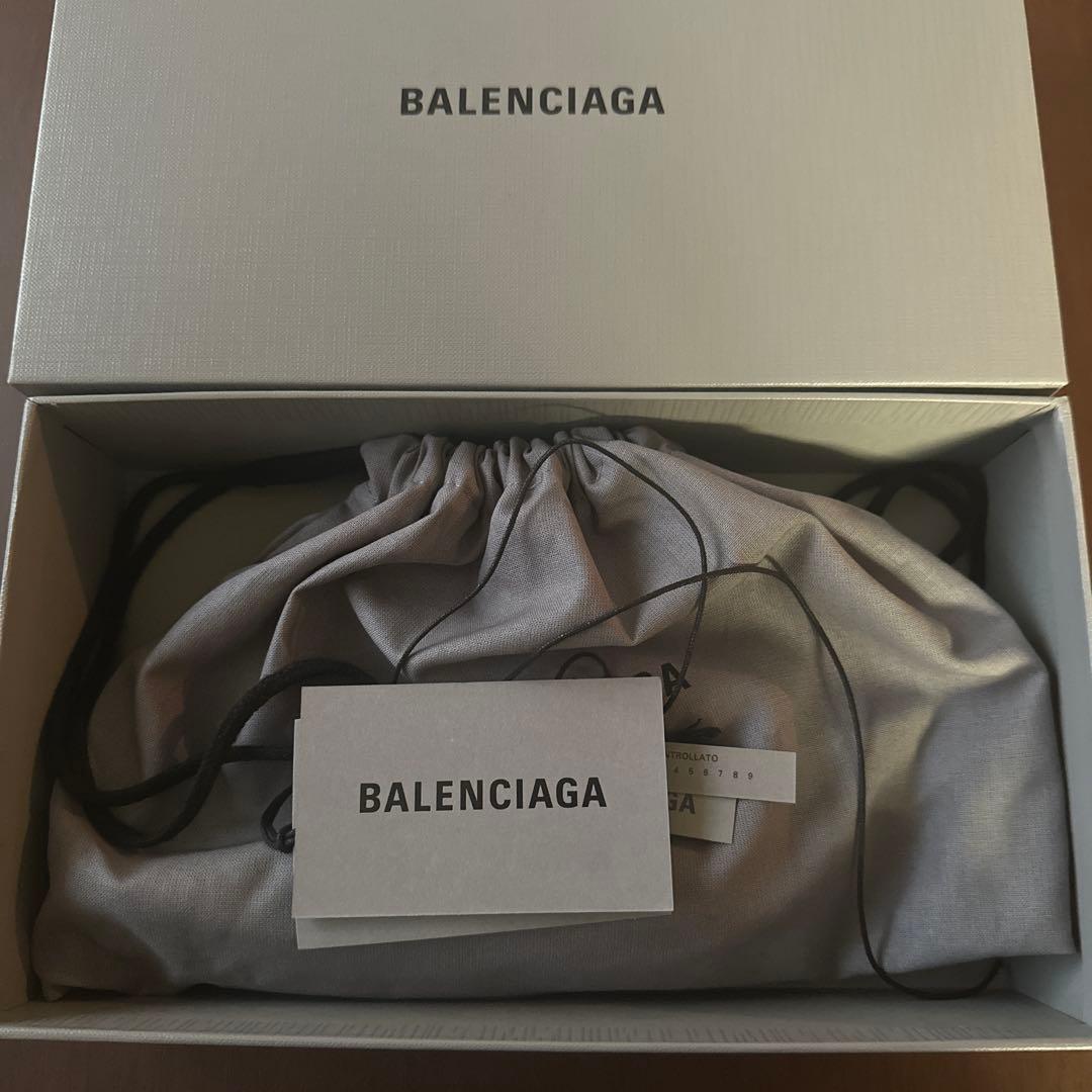 BB✴︎Balenciaga ハート型キーリング、バッグチャーム