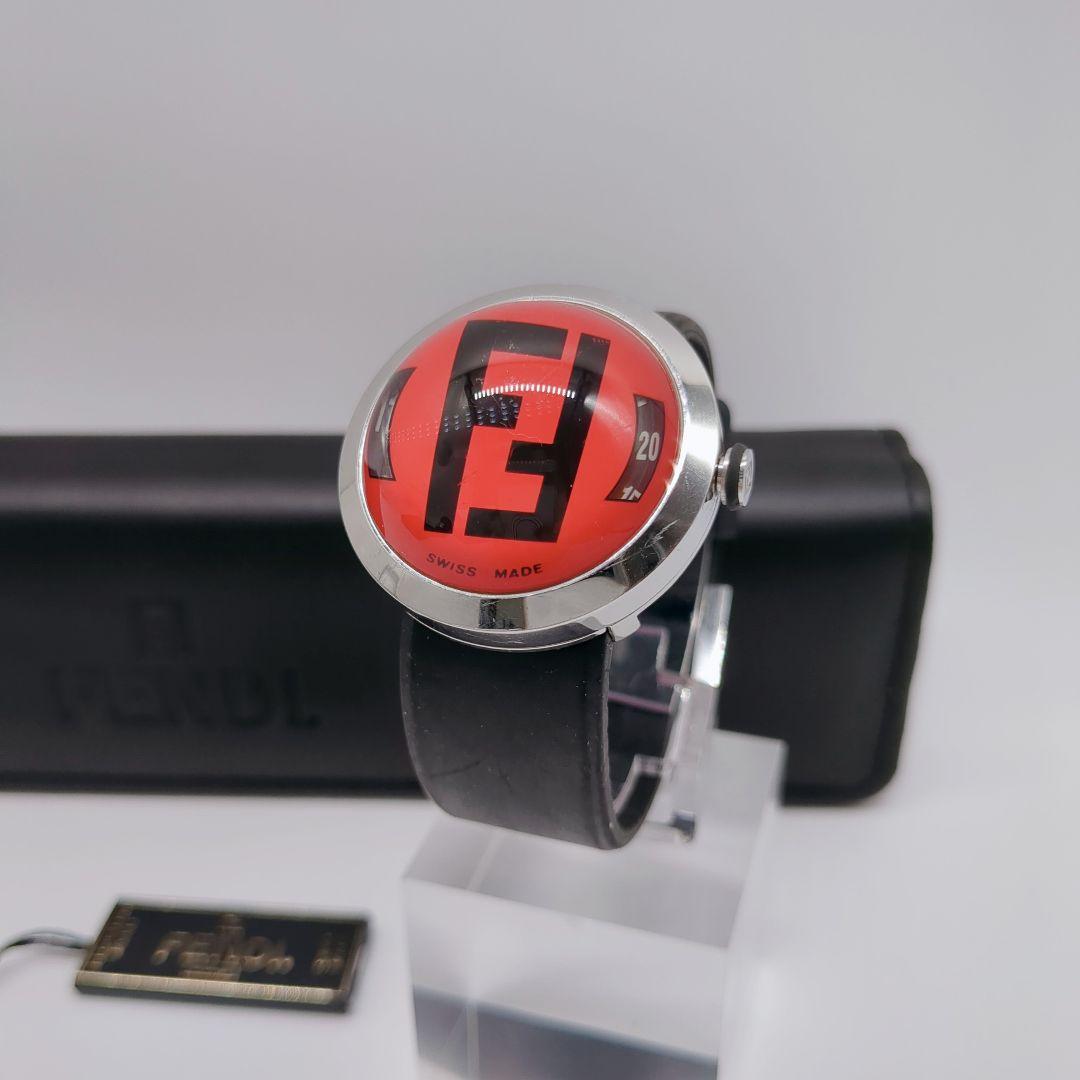 ピンクの猫【希少デザイン】FENDI フェンディ 腕時計 レッド ブラック