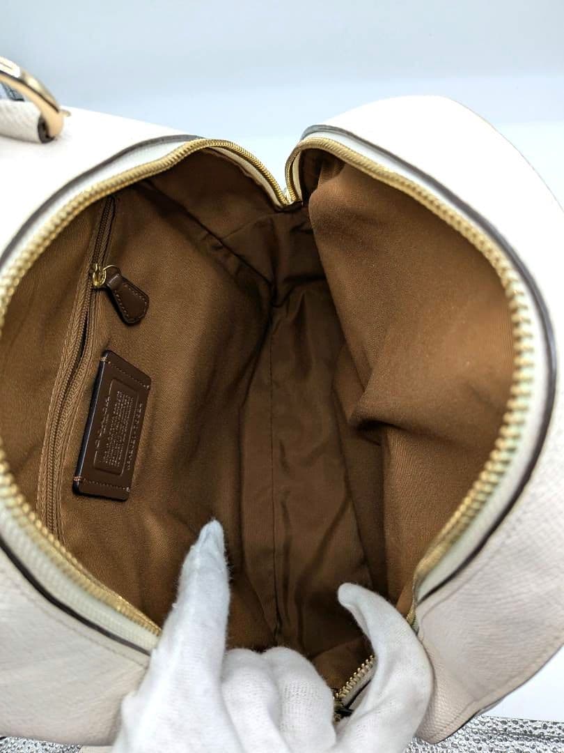 良品✨ コーチ リュック レザー ホワイト 0OK