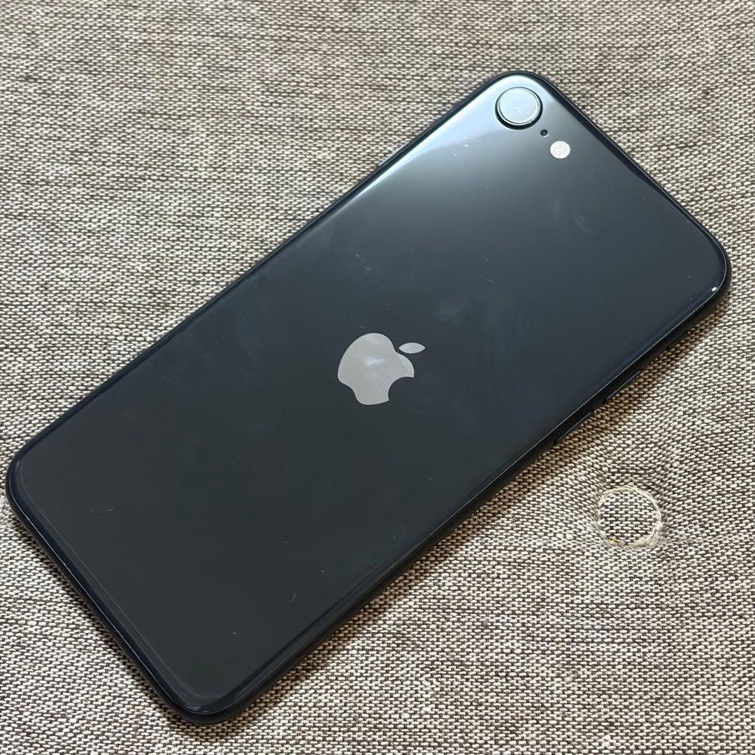 Apple iPhone SE 第二世代 ブラック 64GB