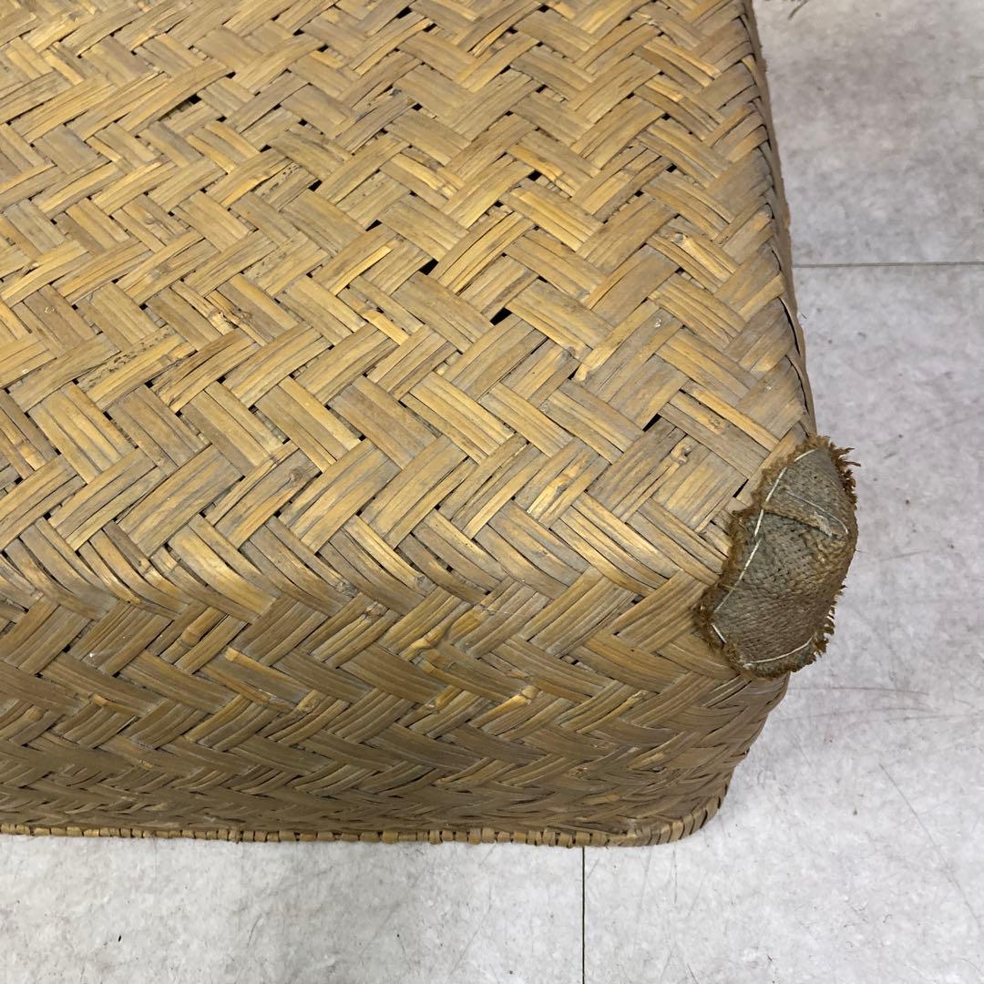 Ｂ-3 昭和レトロ 柳行李 竹細工 竹籠 竹かご 蓋つきかご 収納ボックス 葛籠